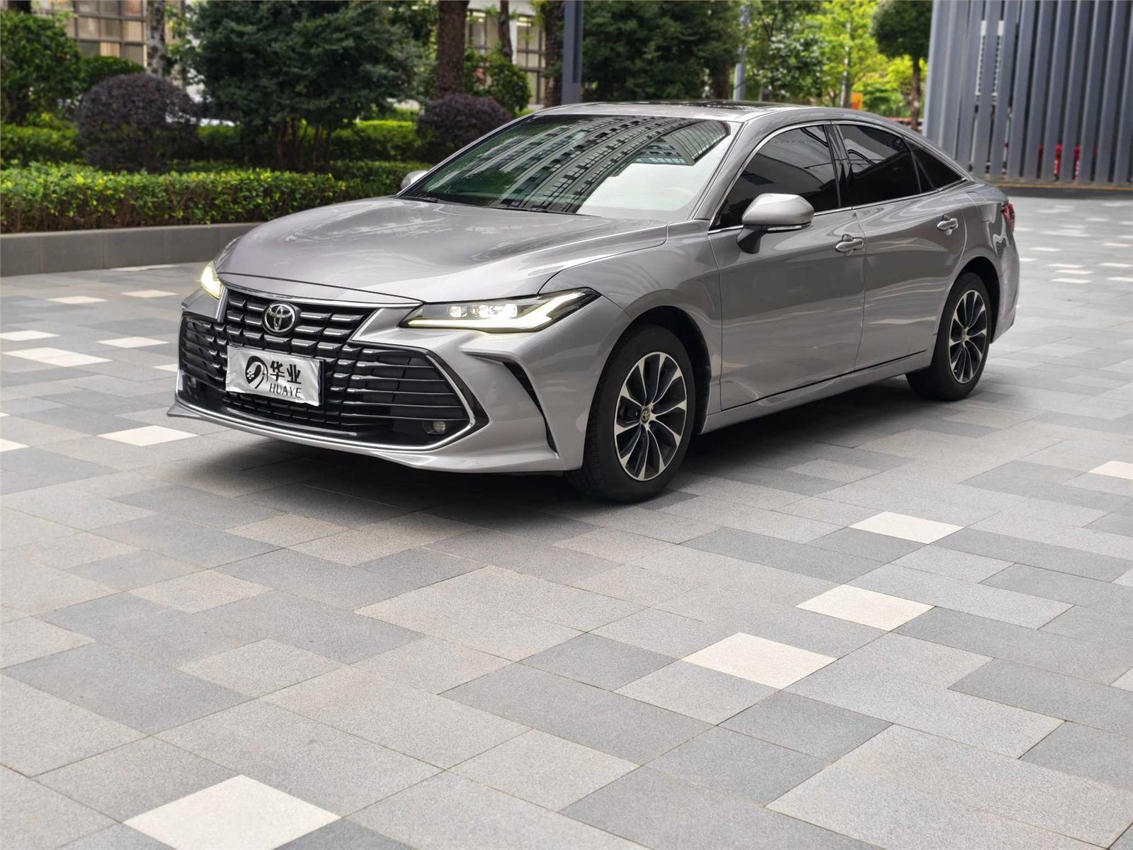 丰田 亚洲龙 2023款 2.0L