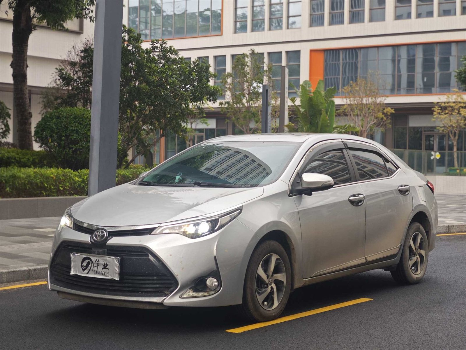 丰田 雷凌 2018款 185T CVT 尊贵版 国五