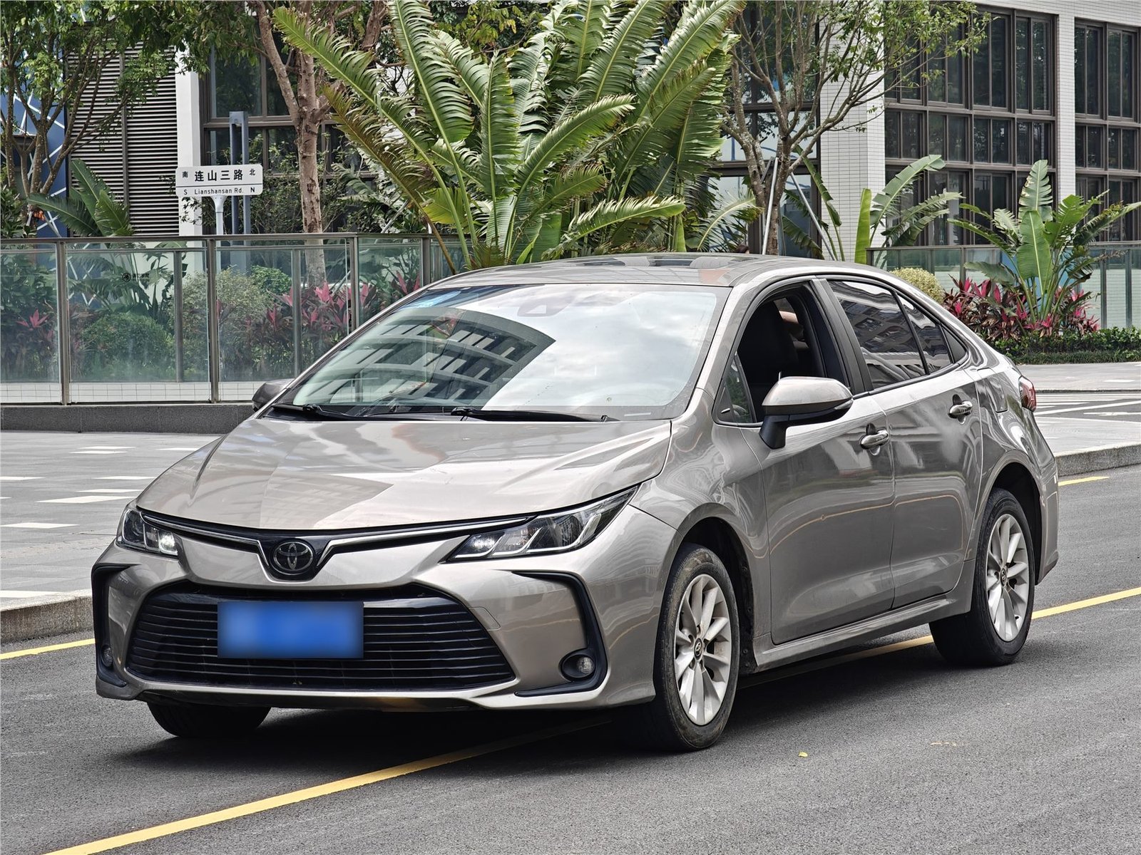 丰田 卡罗拉 2021款 1.2T S-CVT PLUS